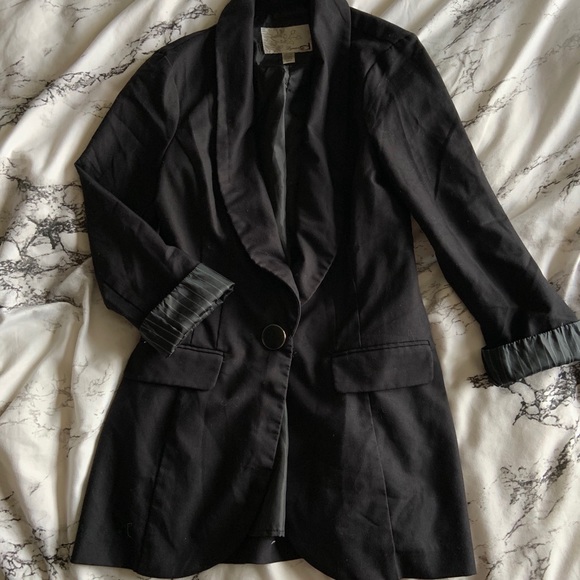 Black dynamite blazer